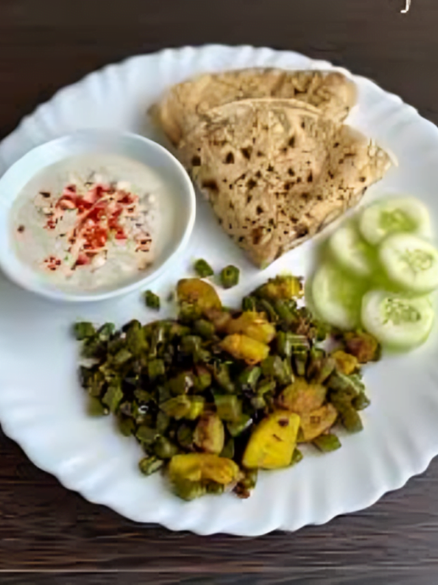 5 Foods to Avoid in Rain: पावसाळ्यात हे पदार्थ खाताय? लगेच टाळा!!!